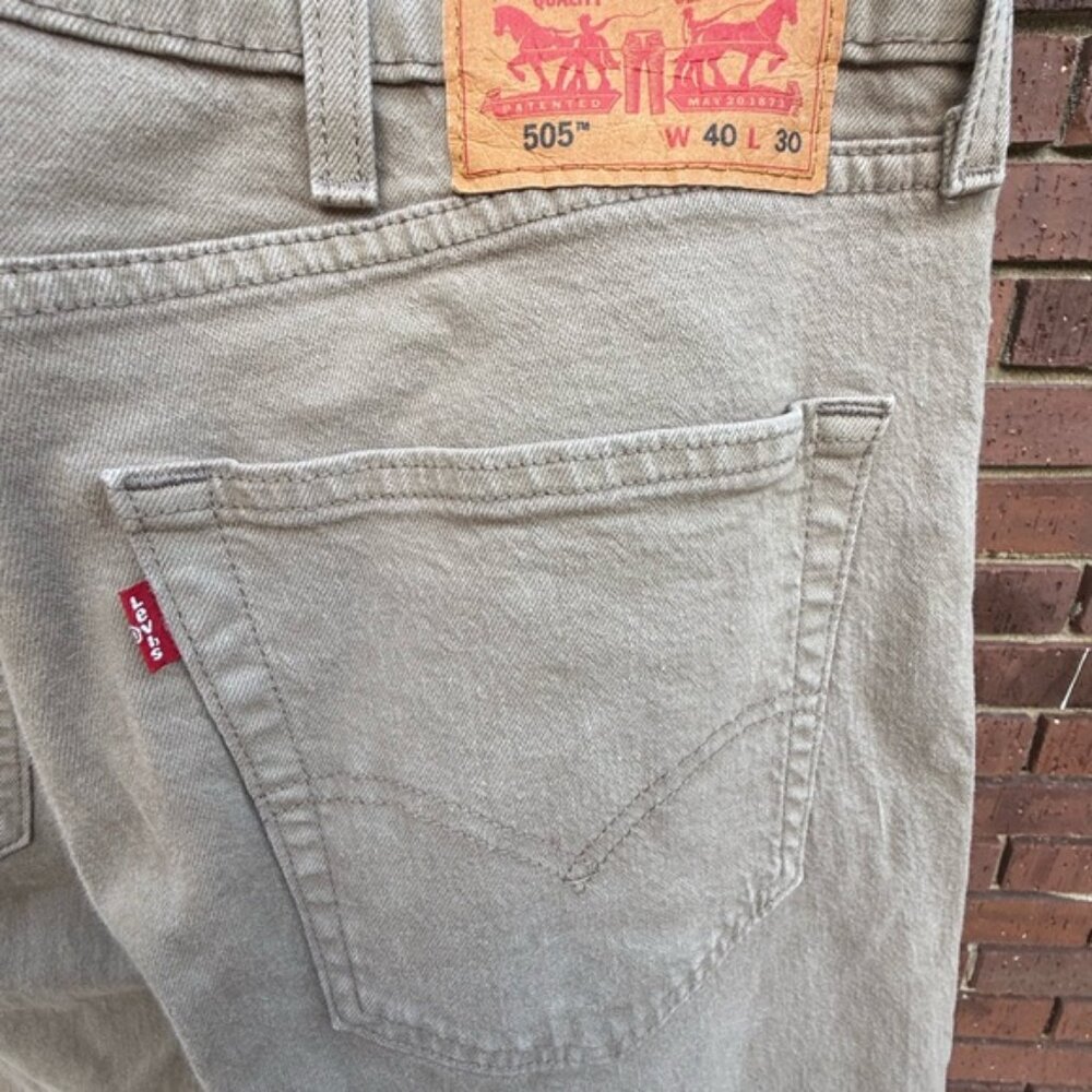 Levis 505 Jeans Mens 40 X 30 Khaki Straight Leg Tan Denim Casual Classic Pants - Picture 4 of 9
